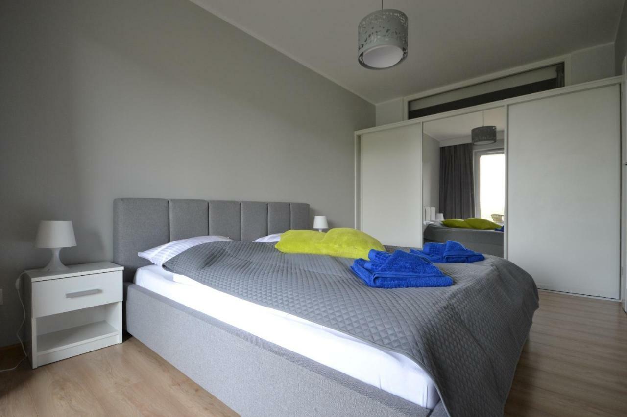 코워브제크 Grand De Luxe Solna 아파트 외부 사진