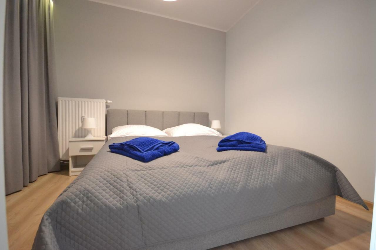 코워브제크 Grand De Luxe Solna 아파트 외부 사진