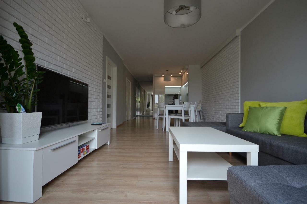 코워브제크 Grand De Luxe Solna 아파트 외부 사진