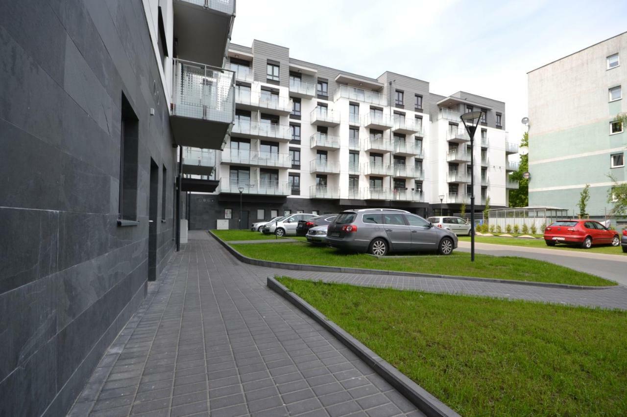 코워브제크 Grand De Luxe Solna 아파트 외부 사진